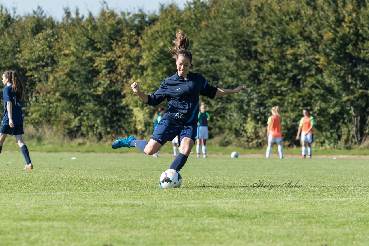 Bild 127 - B-Juniorinnen Krummesser SV - SV Henstedt Ulzburg : Ergebnis: 0:3